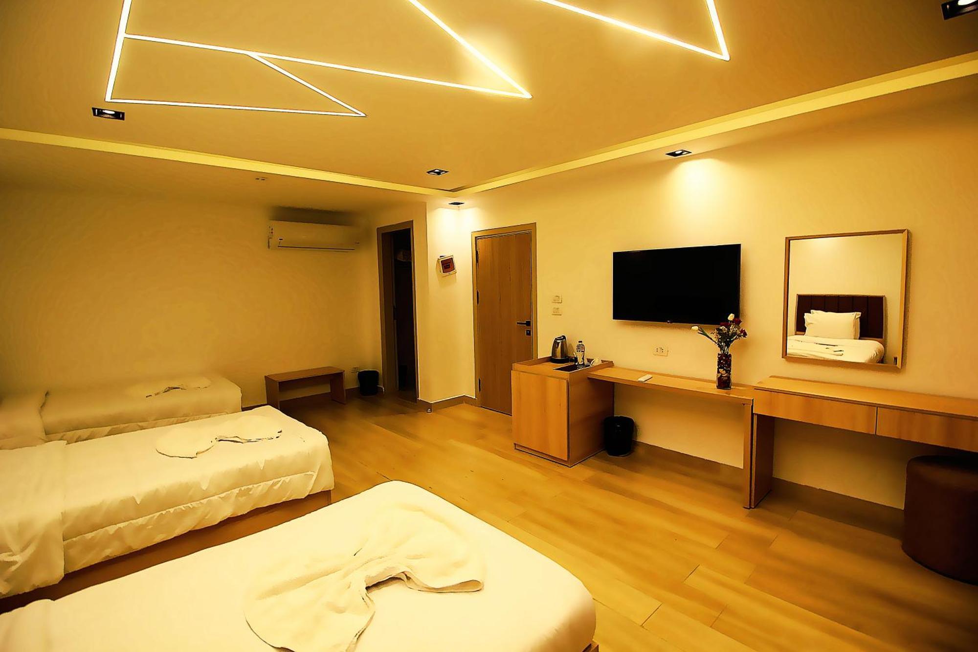 The Platinum Pyramid View Inn Kafrat al Jabal Екстер'єр фото