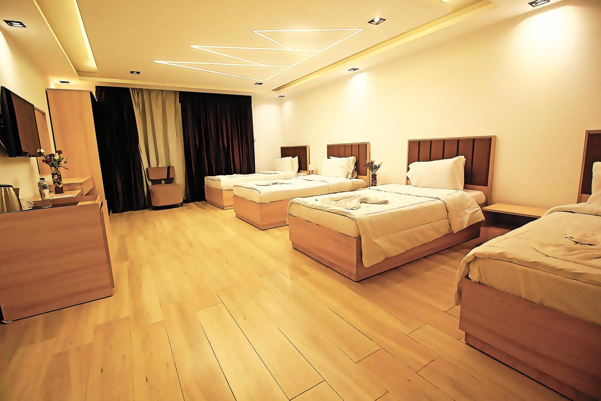 The Platinum Pyramid View Inn Kafrat al Jabal Екстер'єр фото