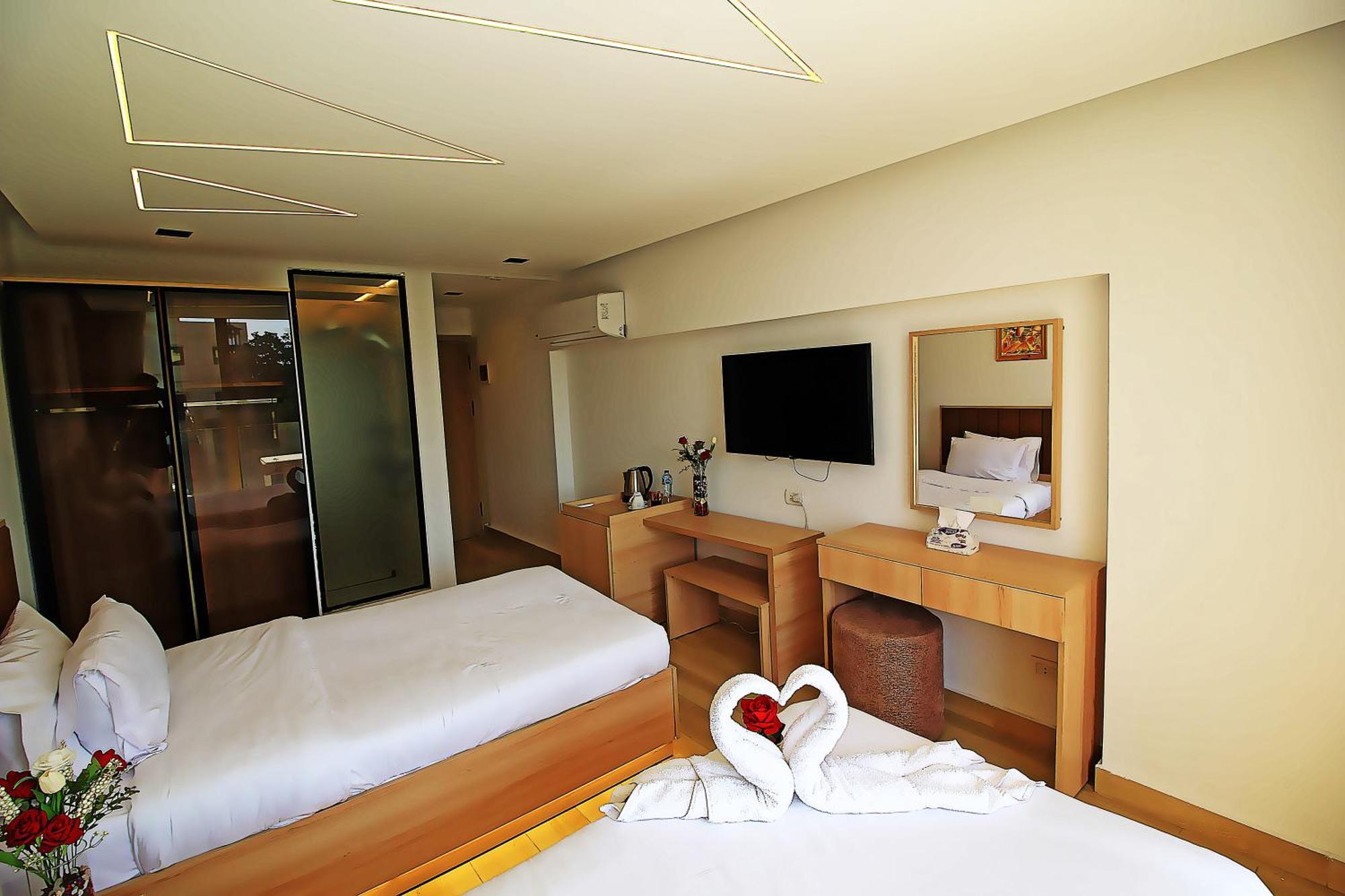 The Platinum Pyramid View Inn Kafrat al Jabal Екстер'єр фото