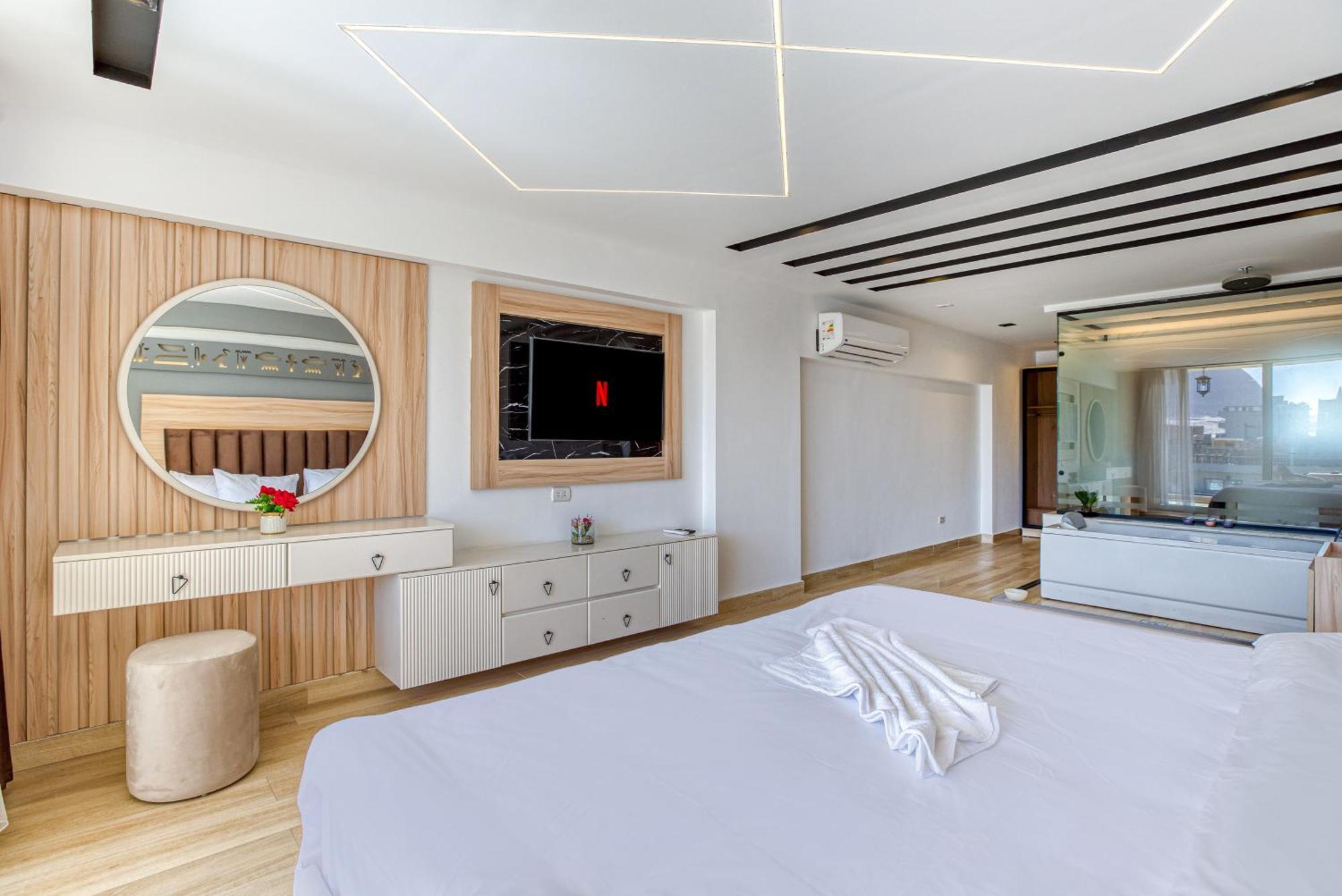 The Platinum Pyramid View Inn Kafrat al Jabal Екстер'єр фото
