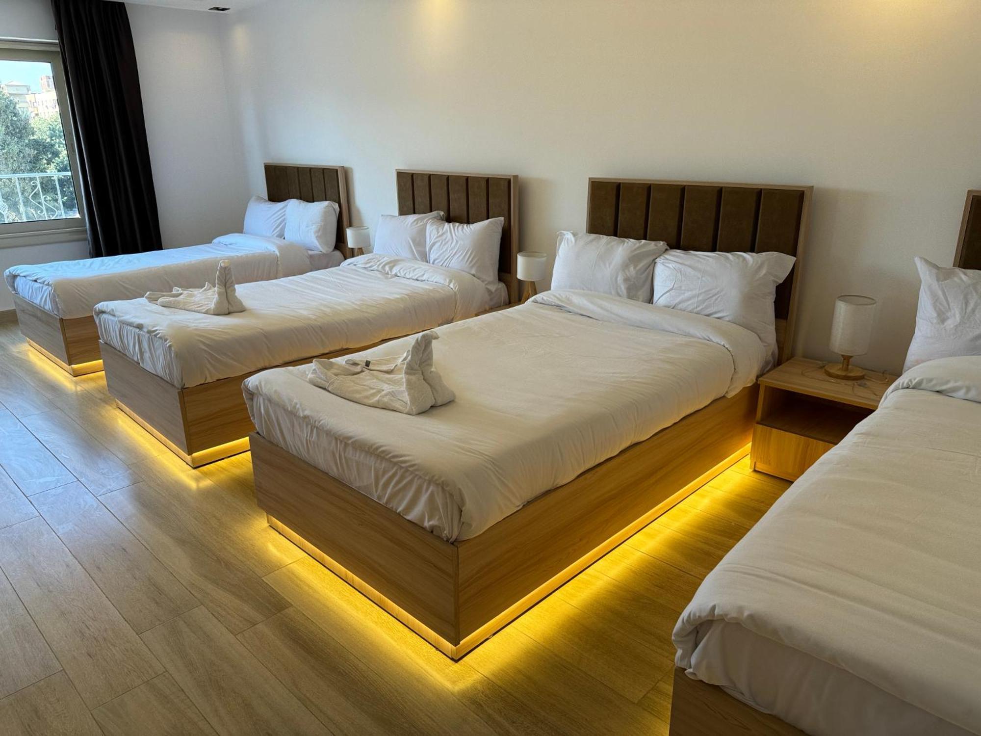 The Platinum Pyramid View Inn Kafrat al Jabal Екстер'єр фото
