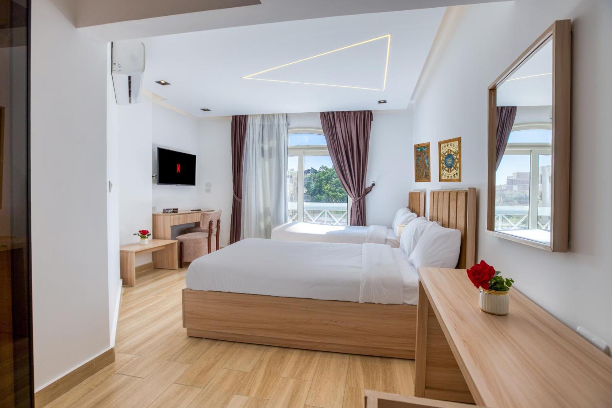 The Platinum Pyramid View Inn Kafrat al Jabal Екстер'єр фото